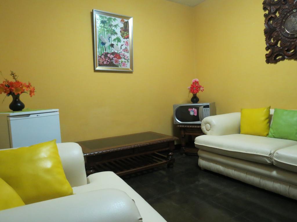 Residencial El Sol De Los Pinos Bed & Breakfast Trujillo Dış mekan fotoğraf