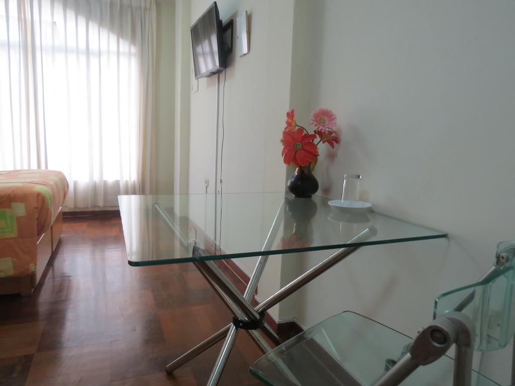 Residencial El Sol De Los Pinos Bed & Breakfast Trujillo Dış mekan fotoğraf
