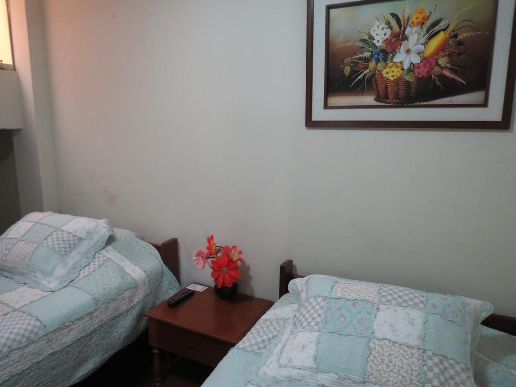 Residencial El Sol De Los Pinos Bed & Breakfast Trujillo Dış mekan fotoğraf