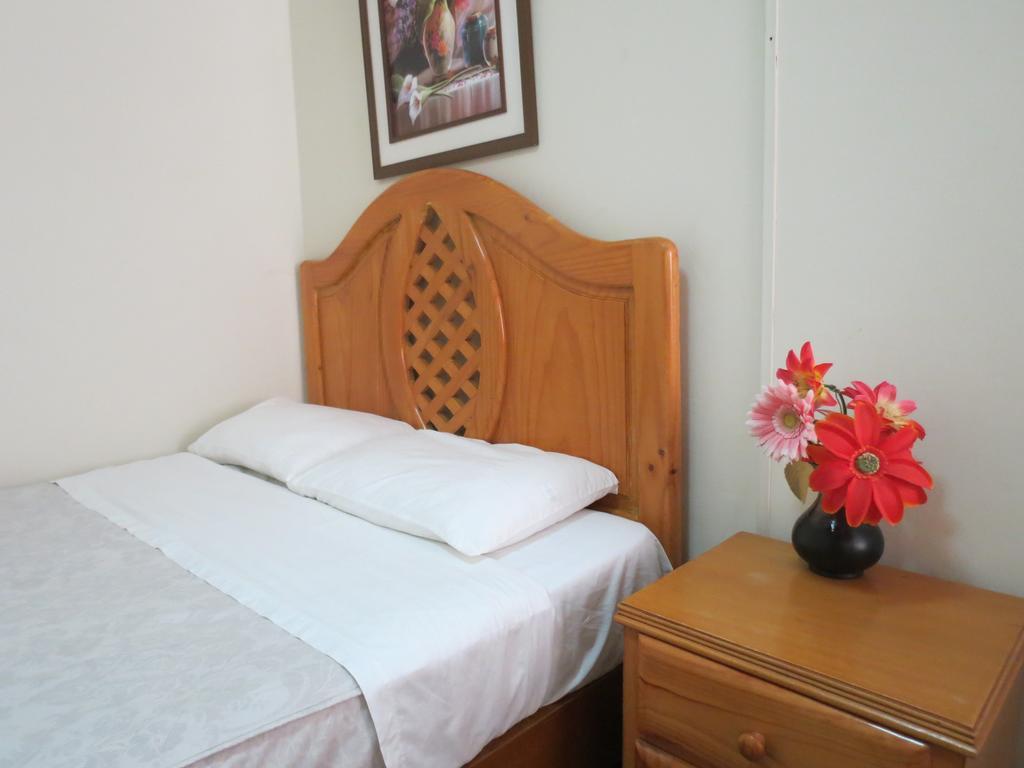 Residencial El Sol De Los Pinos Bed & Breakfast Trujillo Dış mekan fotoğraf