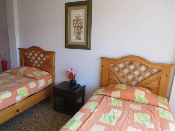 Residencial El Sol De Los Pinos Bed & Breakfast Trujillo Dış mekan fotoğraf