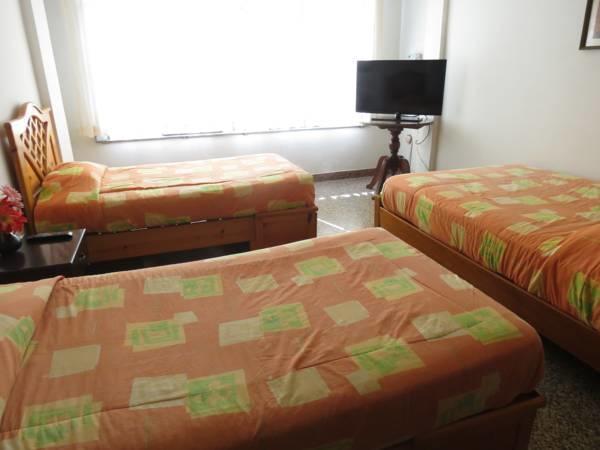 Residencial El Sol De Los Pinos Bed & Breakfast Trujillo Dış mekan fotoğraf